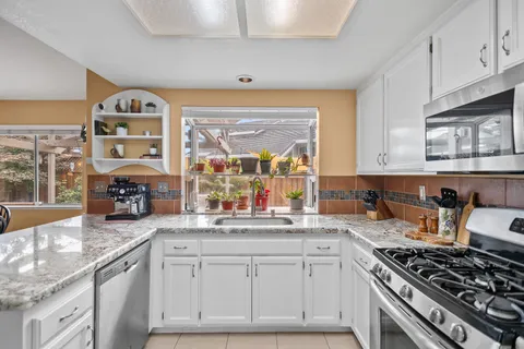 $775,000 | 356 Wilson Lane, Windsor, CA 95492