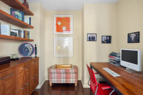 $3,595,000 | 2 Northside Piers, Unit 6JH | Williamsburg