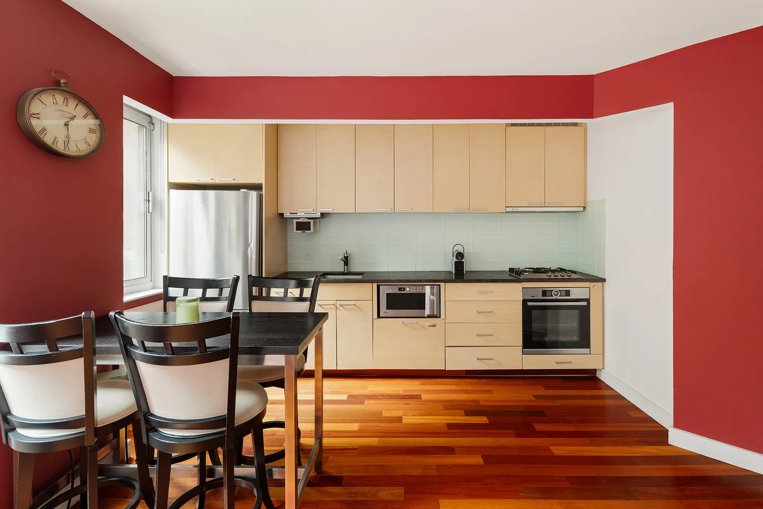$575,000 | 206 East 95th Street, Unit 4B | Upper East Side