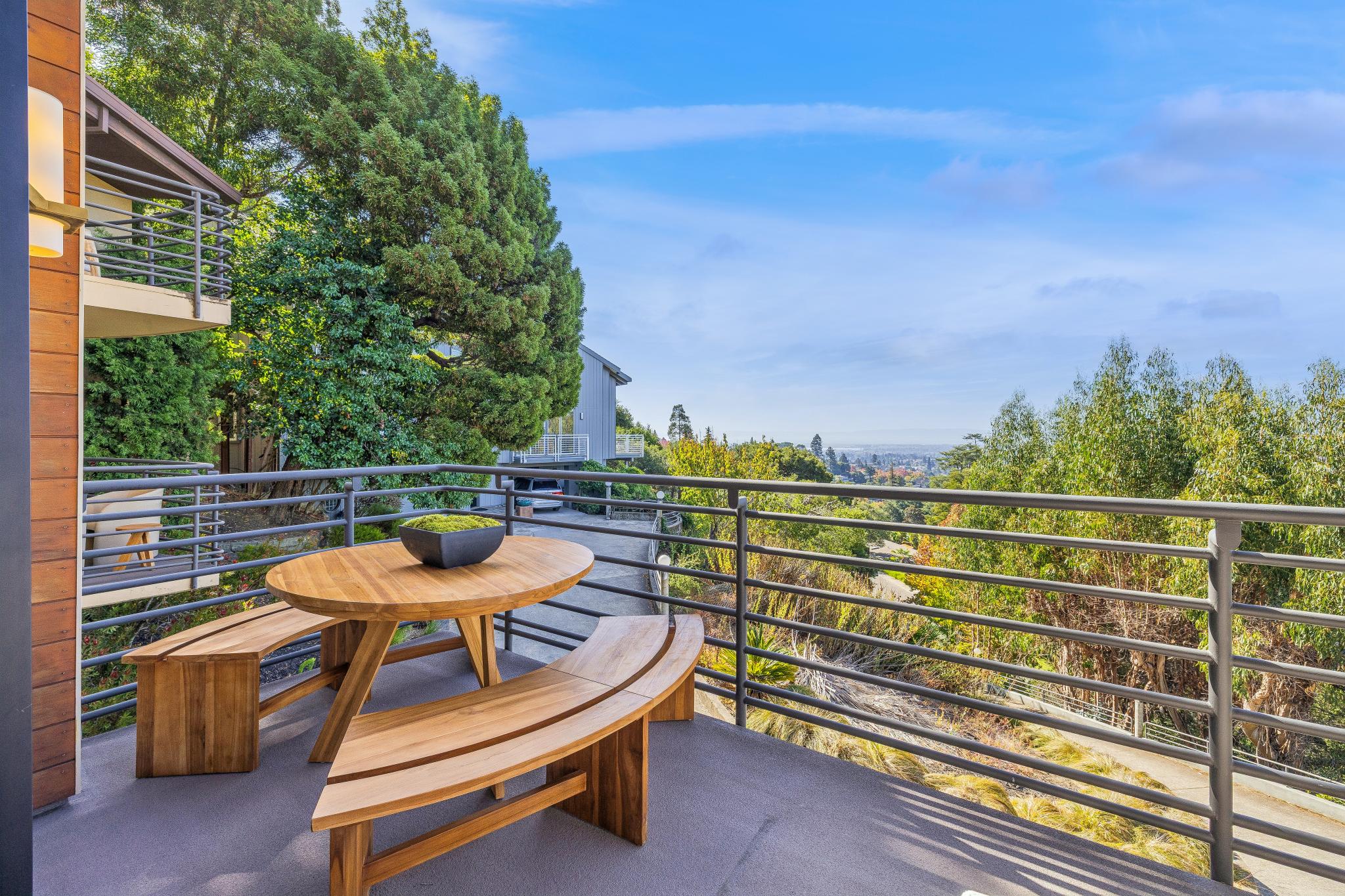 102 Crest Road Piedmont, CA 94611 - Photo 23 of 87 Gallery Image 23