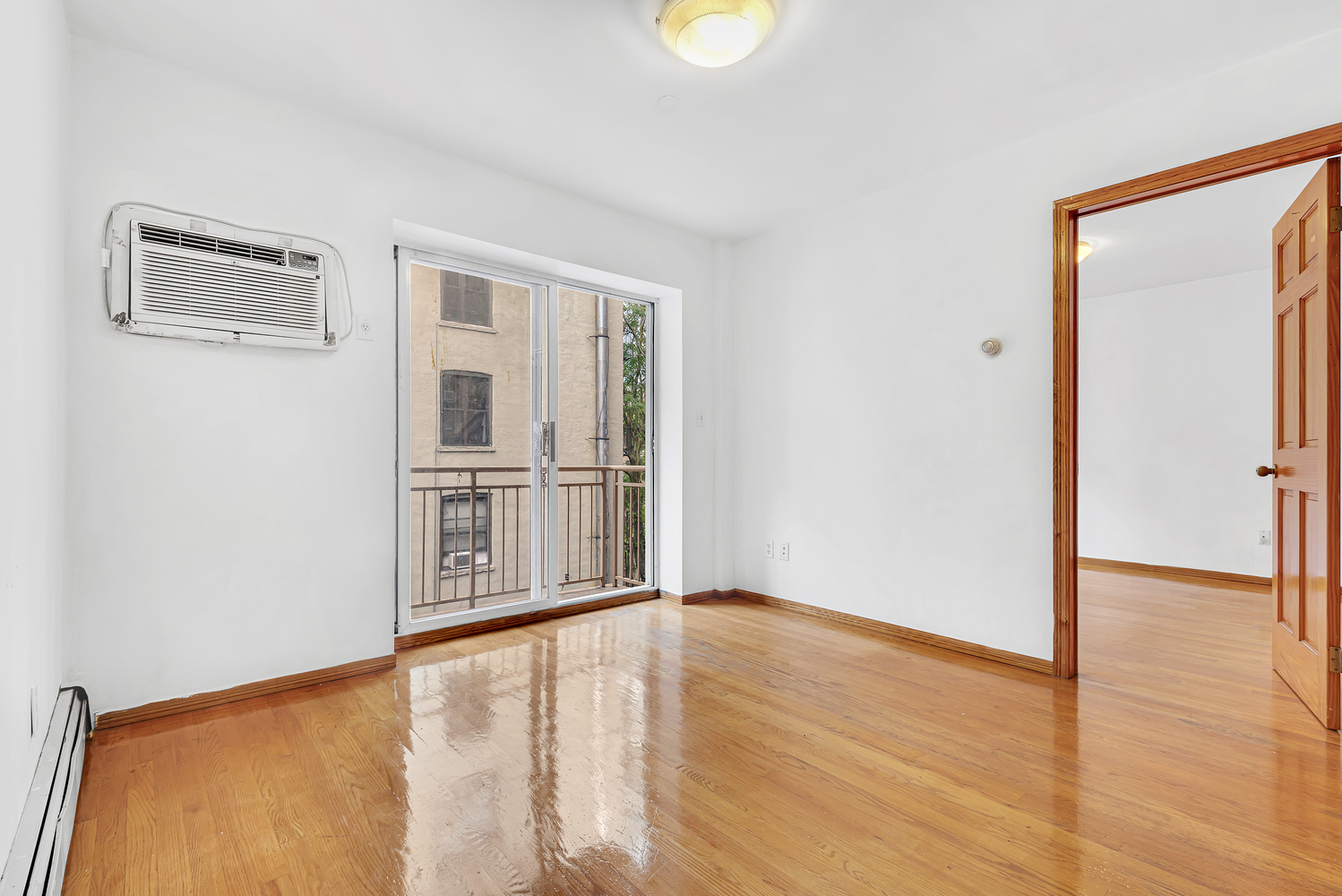 30 Rutgers Street, Unit 4B Manhattan, NY 10002 - Photo 2 of 11 Gallery Image 2