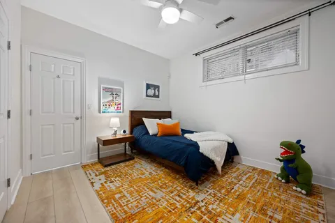 $875,000 | 3806 North Damen Avenue, Unit 1, Chicago, IL 60618