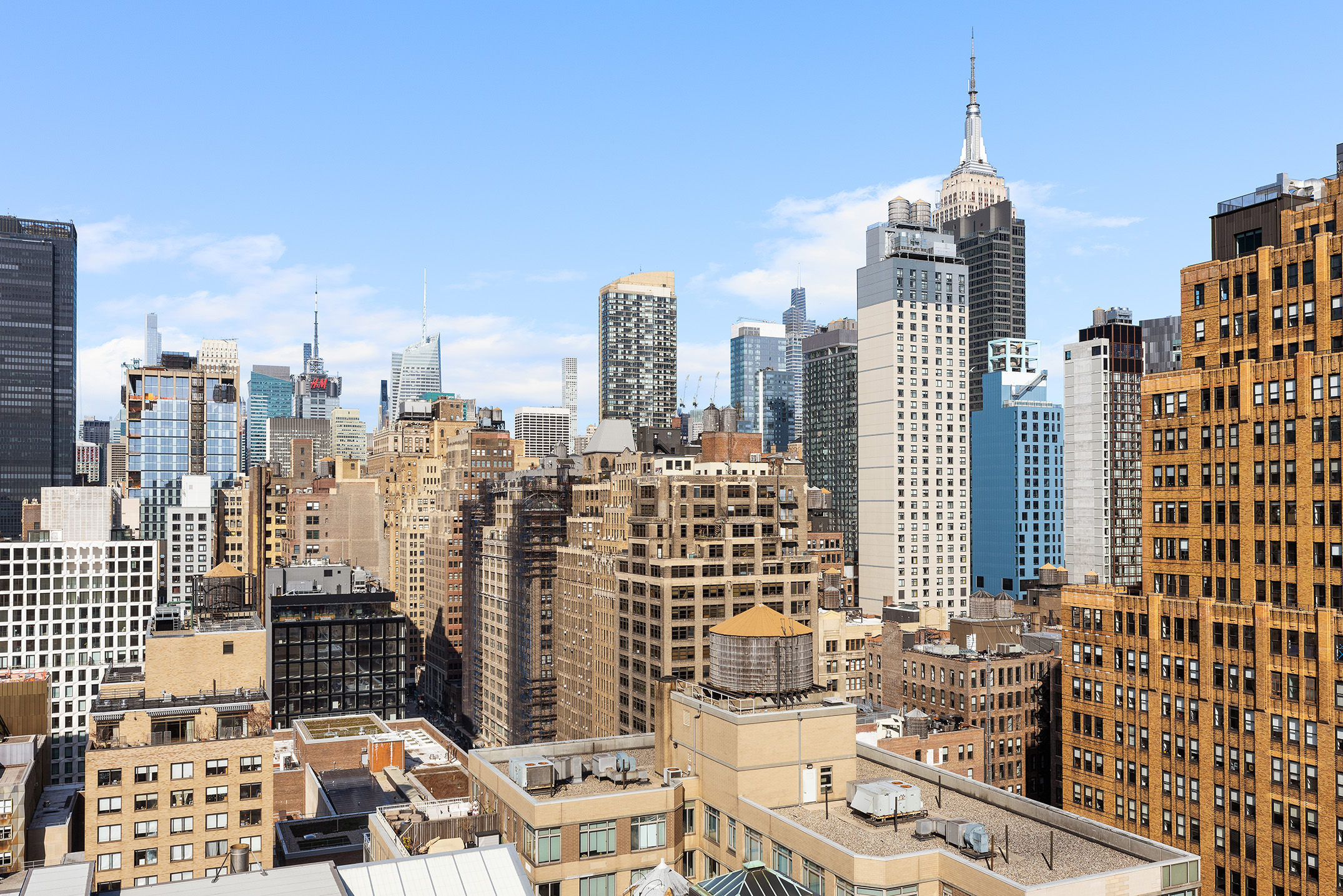 252 7th Avenue, Unit PHG Manhattan, NY 10001 - Photo 11 of 27 a city view with tall buildings