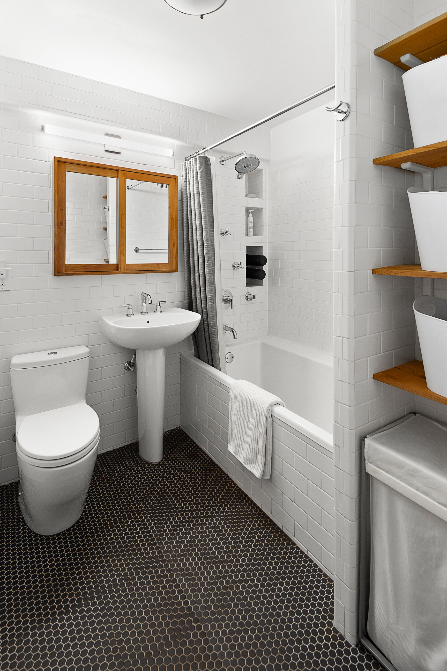 77 Fulton Street, Unit 3L Manhattan, NY 10038 - Photo 8 of 11