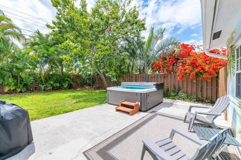 $500,000 | 1183 Southeast 1st Way, Deerfield Beach, FL 33441