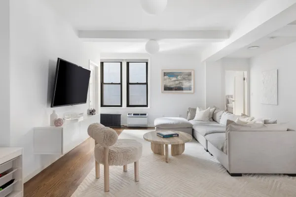 $2,250,000 | 308 East 79th Street, Unit 13EF | Upper East Side
