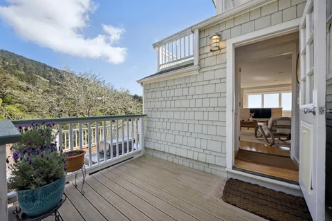 $3,680,000 | 40 Laurel Avenue, Stinson Beach, CA 94970