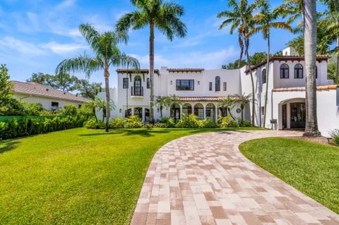 $8,200,000 | 6864 Southwest 68th Street, South Miami, FL 33143