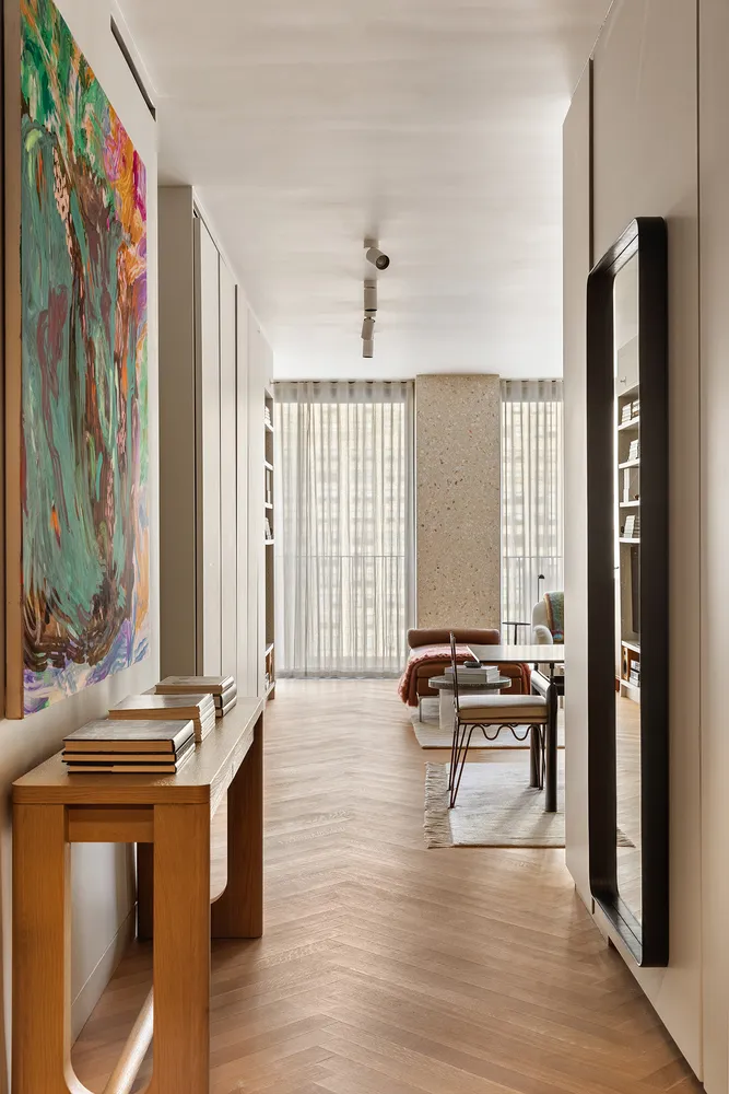 $2,295,000 | 16 West 40th Street, Unit 16B | Bryant Park