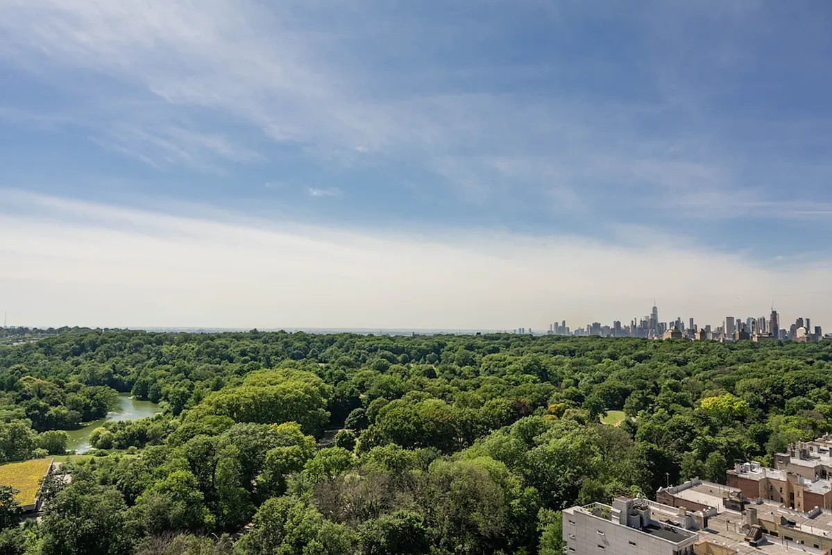 626 Flatbush Avenue, Unit 9H Brooklyn, NY 11225 - Photo 14 of 18 an aerial view of a city