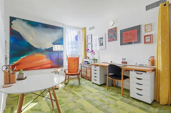 $349,000 | 1020 15th Street, Unit 32L, Denver, CO 80202