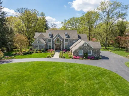 $2,450,000 | 700 Lippincott Avenue, Moorestown, NJ 08057