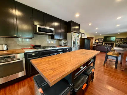 $1,695,000 | 722 Sutro Avenue, Novato, CA 94947