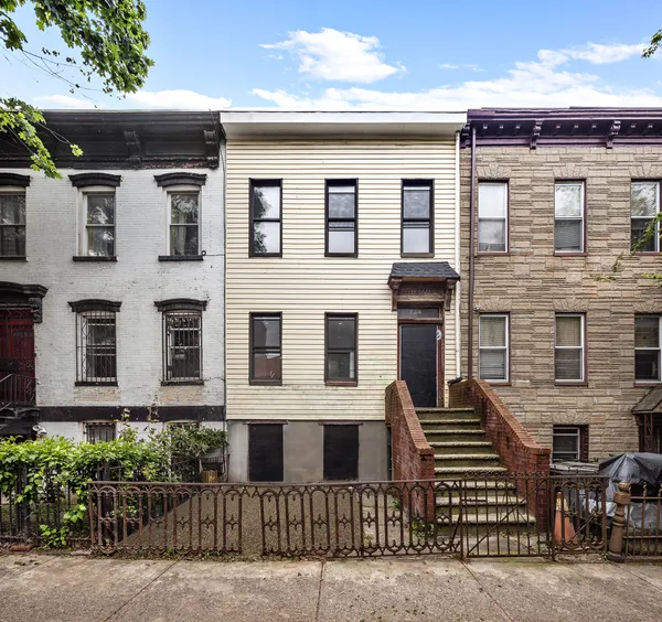 $1,650,000 | 738 Lafayette Avenue | Bedford-Stuyvesant