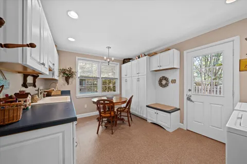 $689,000 | 12 Vining Lane, Wilmington, DE 19807