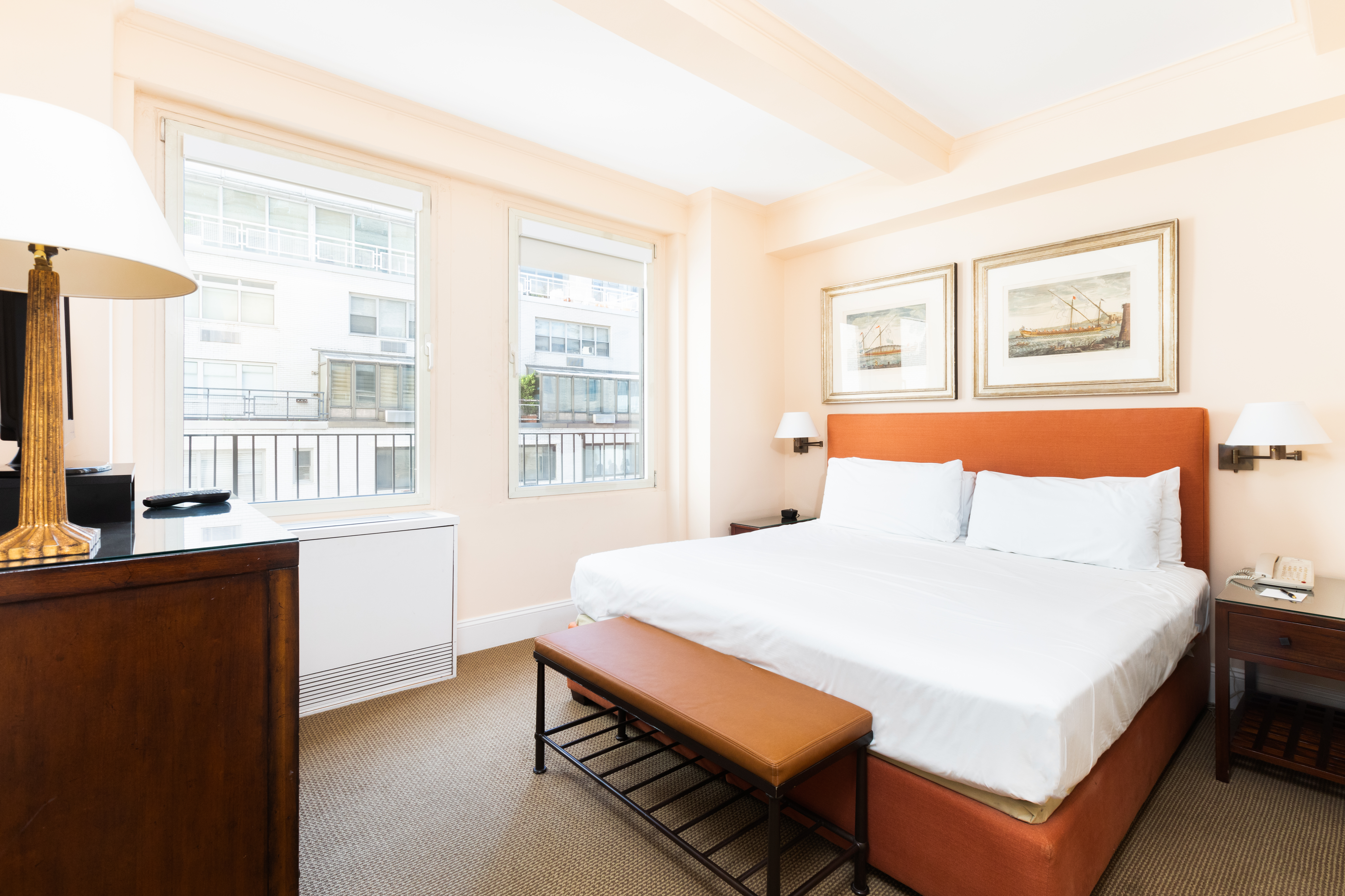 111 East 56th Street, Unit 1705 Manhattan, NY 10022 - Photo 2 of 12