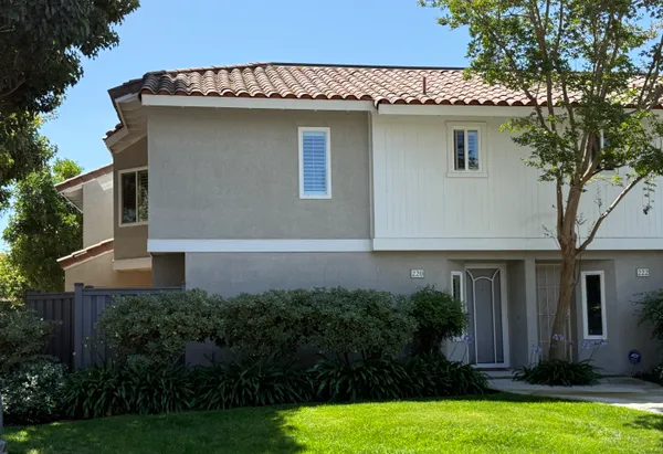 $789,000 | 220 Lemon Grove, Irvine, CA 92618