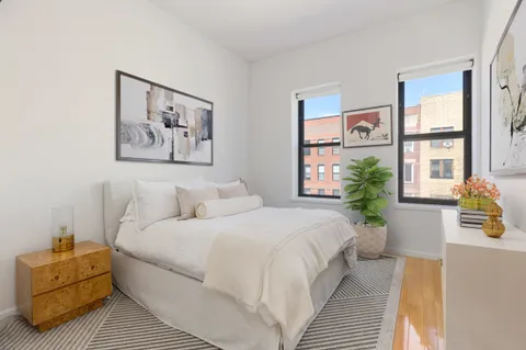 $1,625,000 | 118 Greenpoint Avenue, Unit 3D | Greenpoint