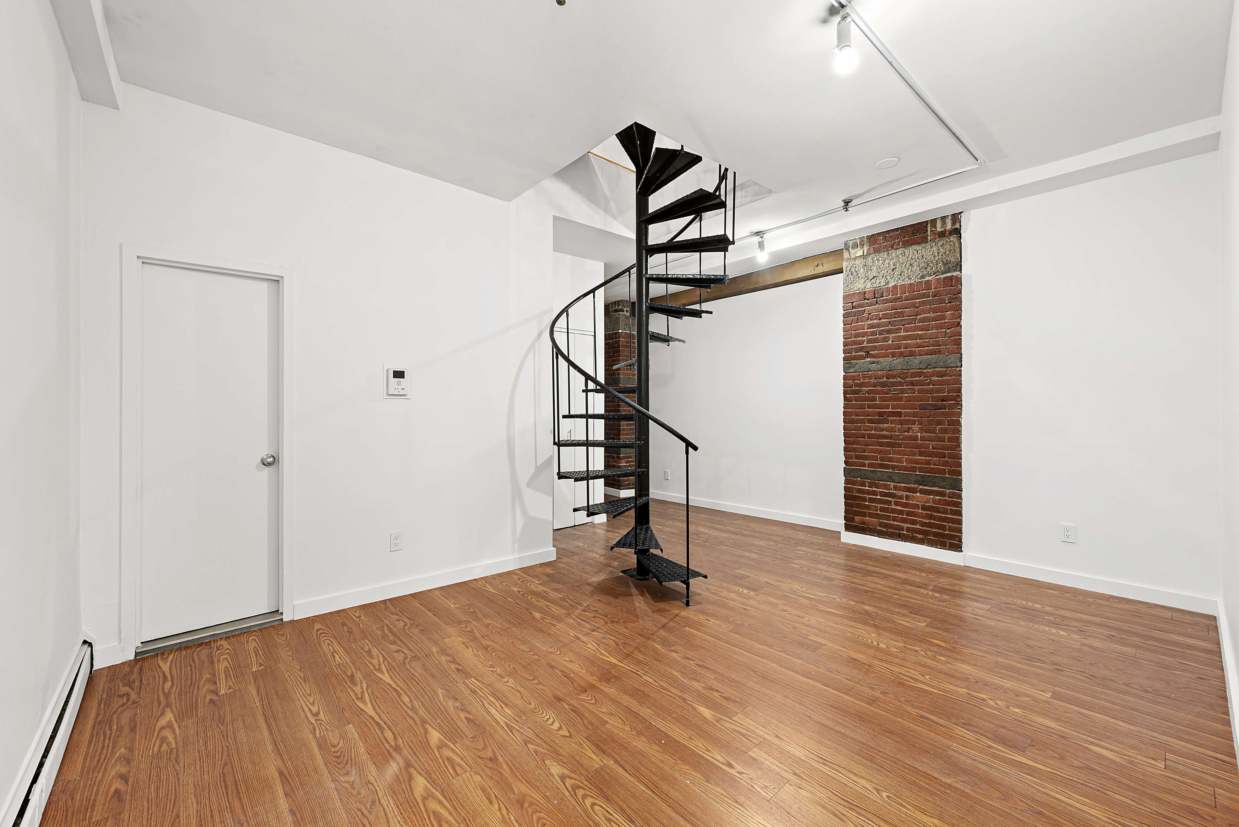 324 Pearl Street, Unit 1G Manhattan, NY 10038 - Photo 7 of 13