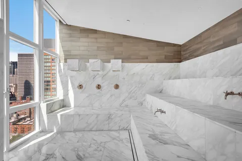 $4,950,000 | 305 East 51st Street, Unit 89B | Midtown East
