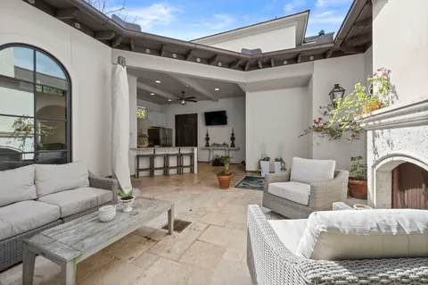 $1,250,000 | 11438 Center Court Boulevard, Baton Rouge, LA 70810