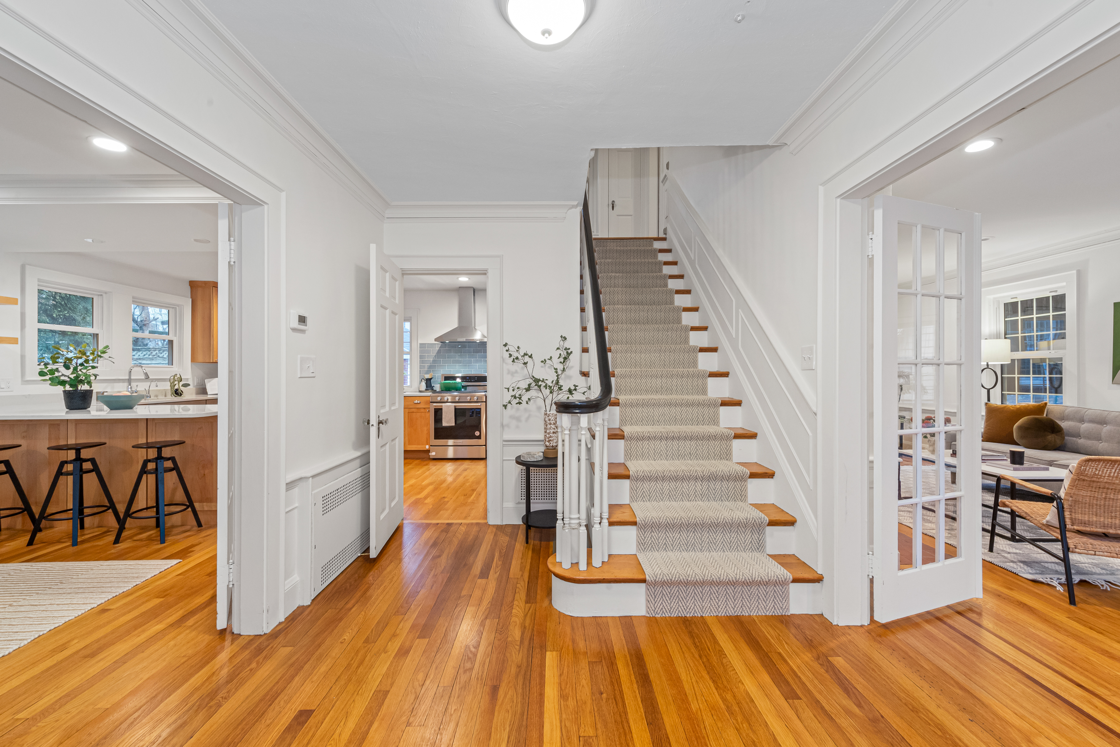 35 Richfield Road Arlington, MA 02474 - Photo 2 of 12