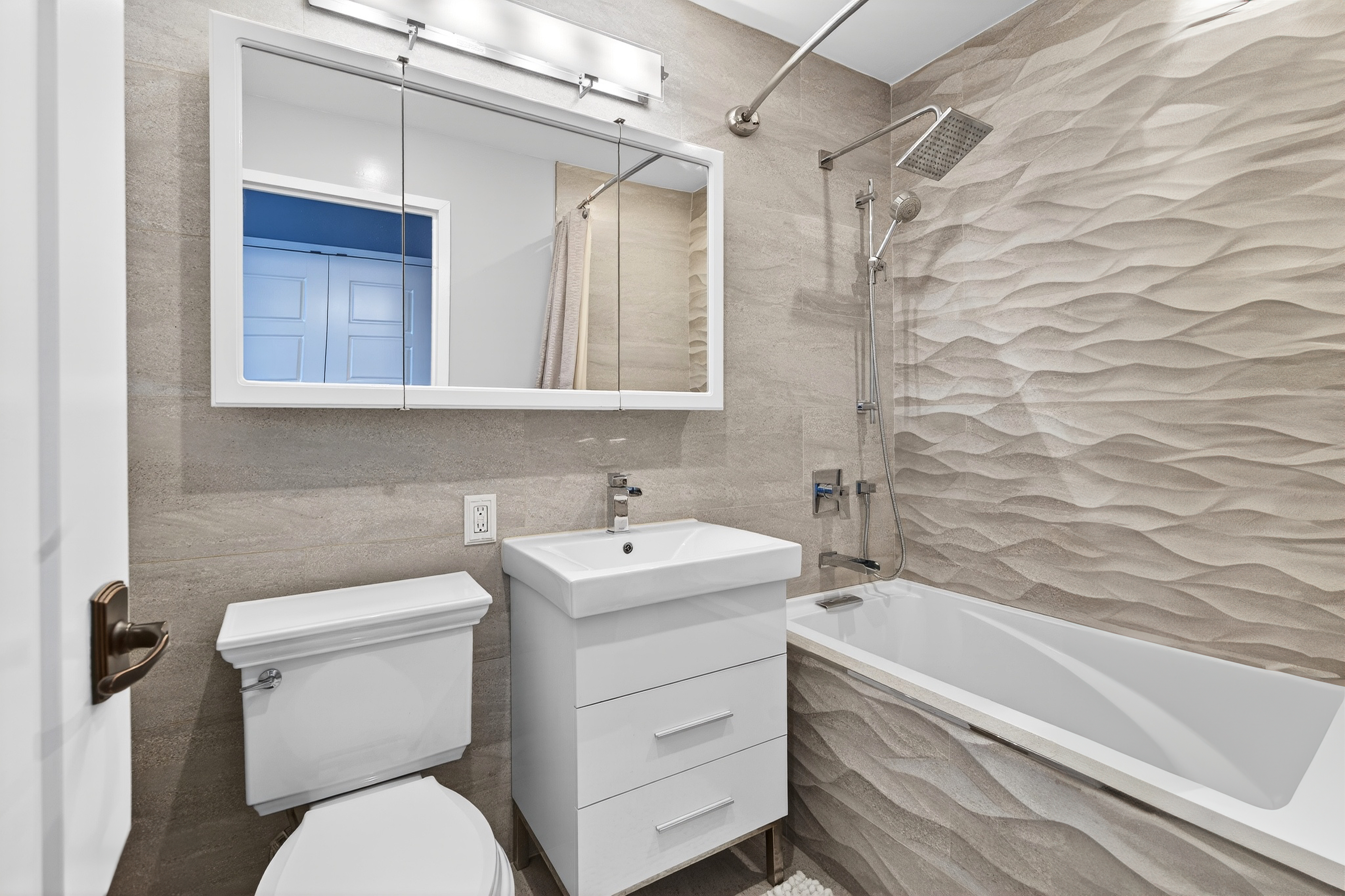 635 West 42nd Street, Unit 23E Manhattan, NY 10036 - Photo 14 of 22