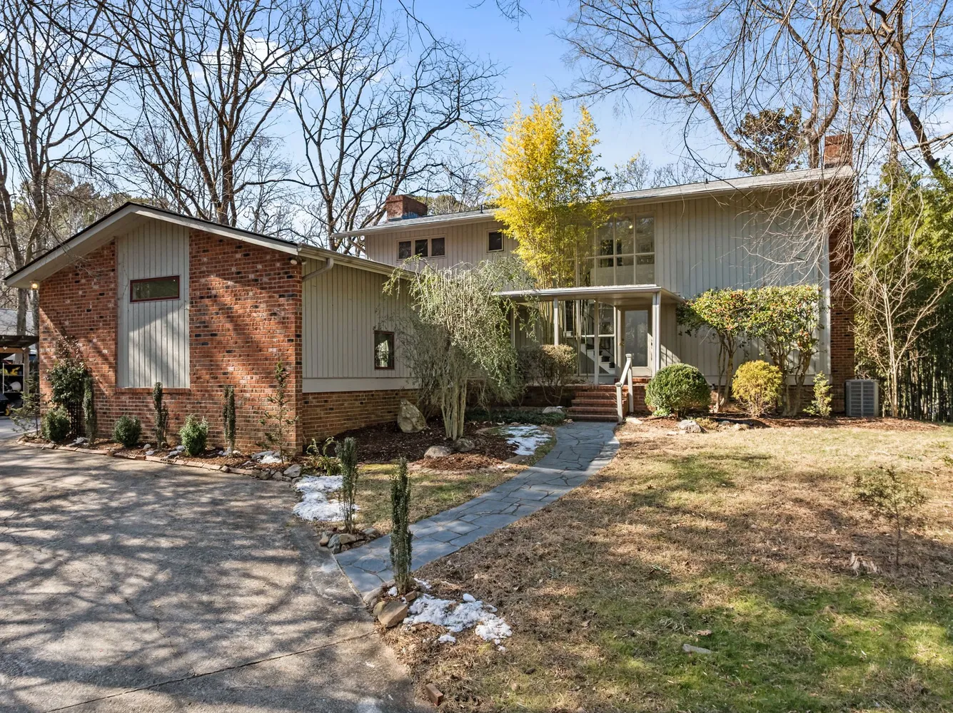 $1,050,000 | 1709 Curtis Road, Chapel Hill, NC 27514