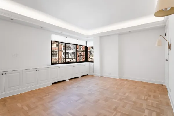 $13,000 | 715 Park Avenue, Unit 6D | Lenox Hill