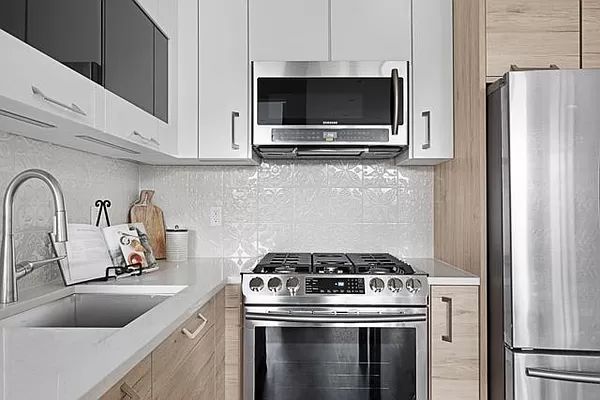 $965,000 | 894 Willoughby Avenue, Unit PH | Bushwick