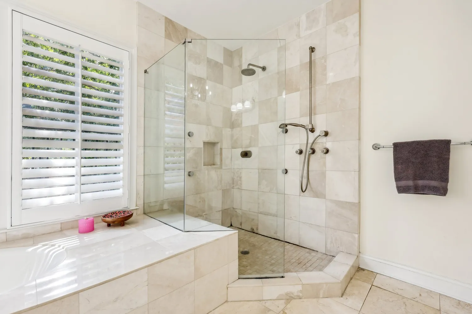 $900,000 | 3127 Lenox Road Northeast, Unit 6, Atlanta, GA 30324