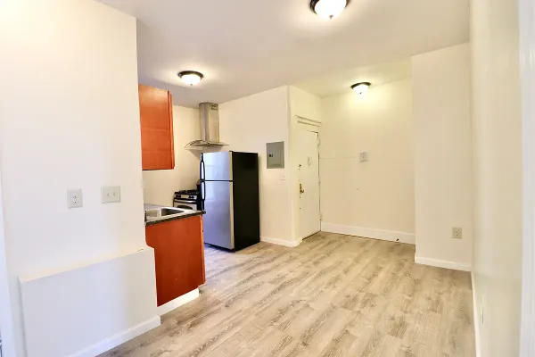 $2,150 | 3126 Coney Island Avenue, Unit D5 | Brighton Beach