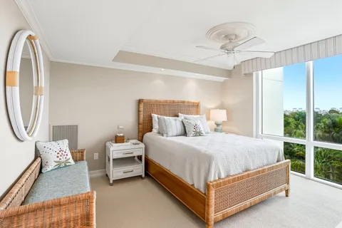 $2,550,000 | 7515 Pelican Bay Boulevard, Unit 5C, Naples, FL 34108