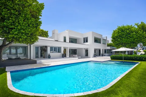 $16,495,000 | 13395 Biscayne Bay Drive, North Miami, FL 33181
