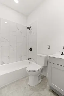 $899,000 | 1042 Hall Place | Foxhurst