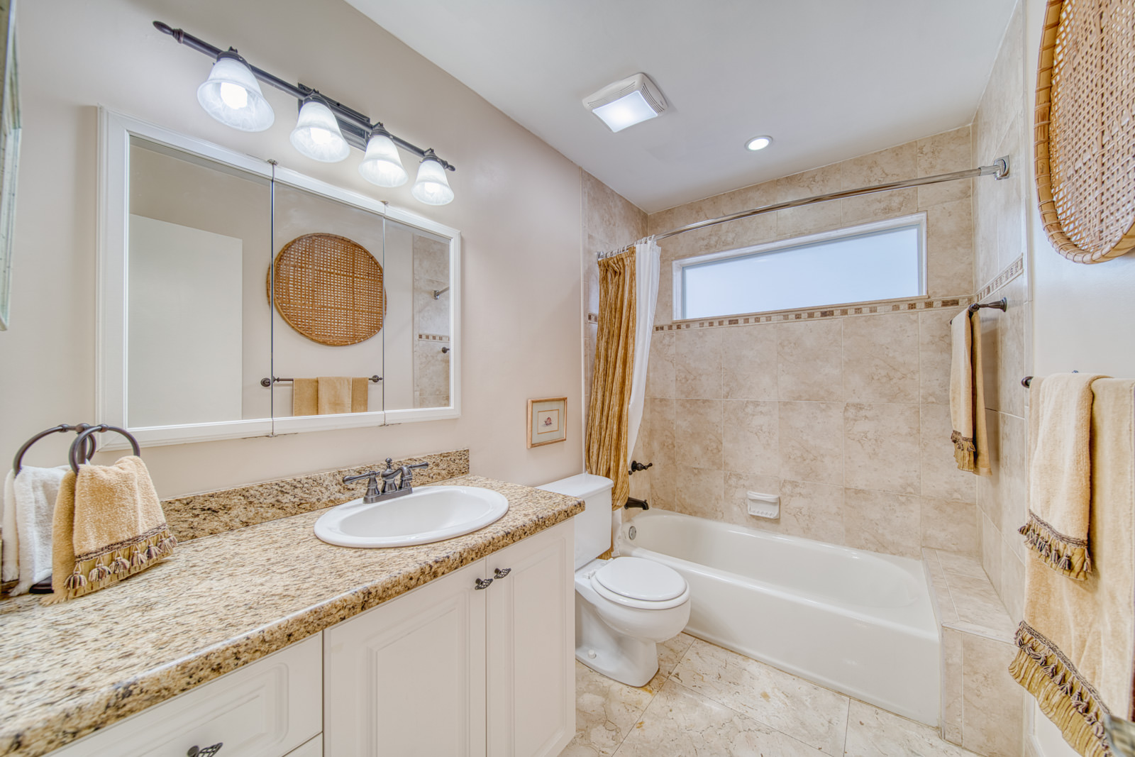 10641 Southwest 99th Terrace Miami, FL 33176 - Photo 11 of 41