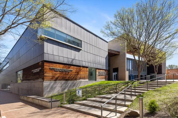 $315,000 | 1201 East-West Highway, Unit 413, Silver Spring, MD 20910