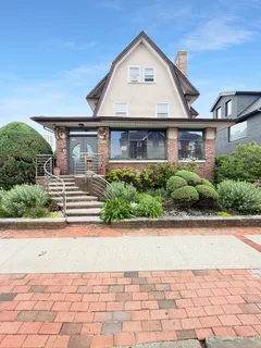 $1,498,000 | 3829 Beach 38th Street | Seagate