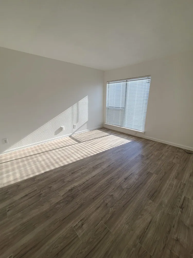 $69,000 | 2822 South Bartell Drive, Houston, TX 77054