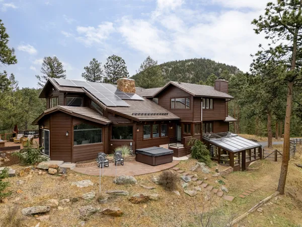 $2,200,000 | 261 Whiskey Jay Hill Road, Evergreen, CO 80439