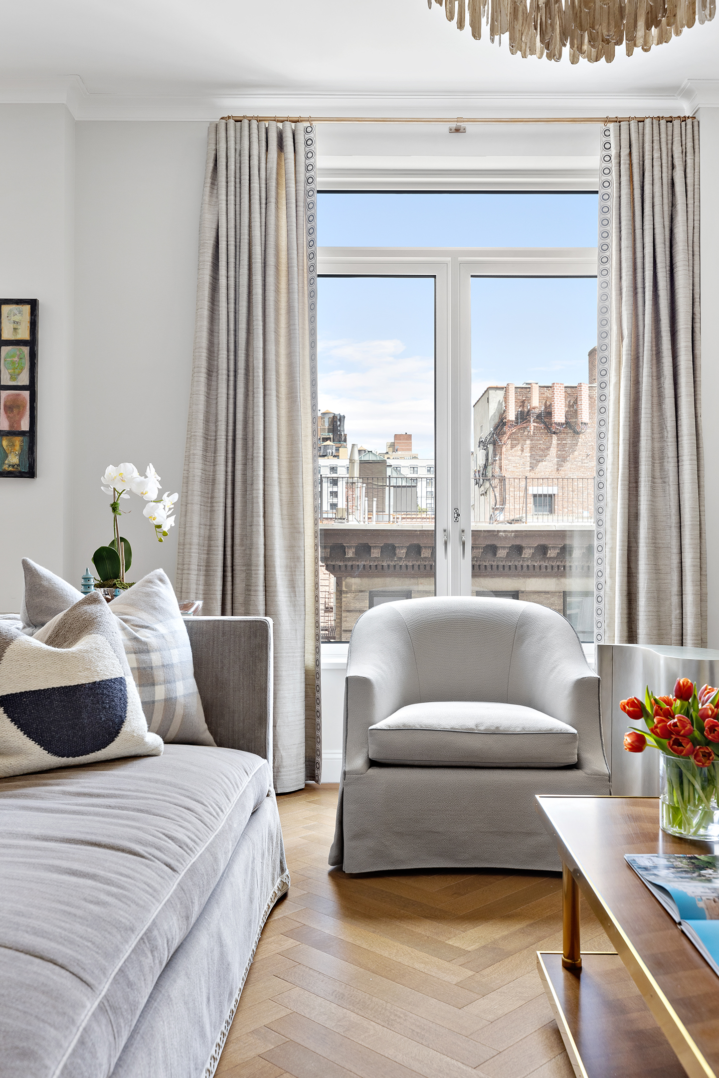 250 West 81st Street, Unit 8B Manhattan, NY 10024 - Photo 2 of 19 a bedroom with a bed and a large window