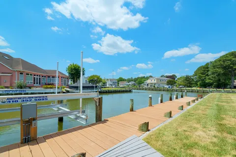 $1,295,000 | 17 Clipper Court, Berlin, MD 21811
