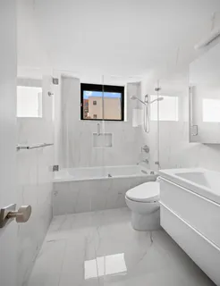 $1,275,000 | 222 Riverside Drive, Unit 10D | Upper West Side