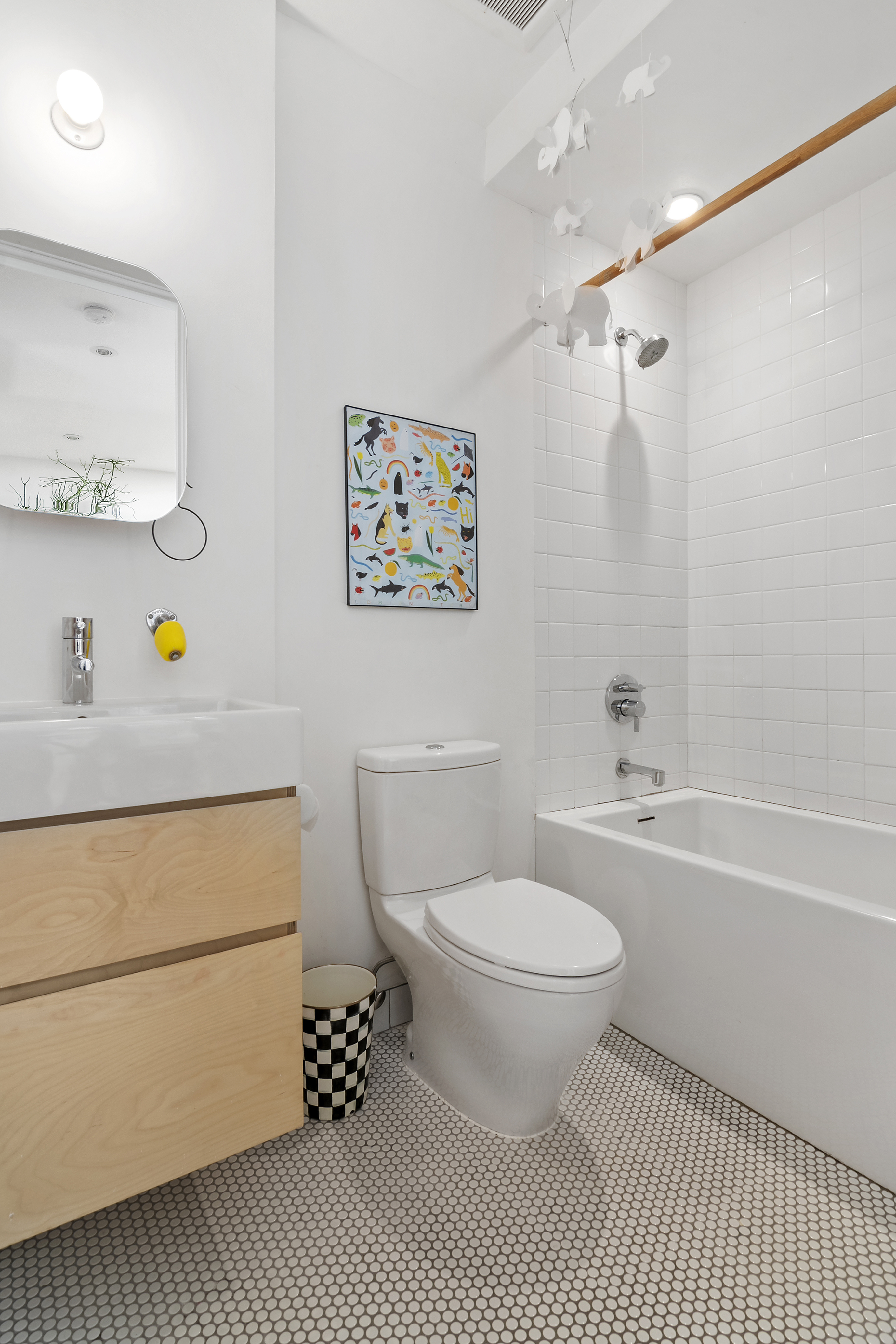 610 Eastern Parkway Brooklyn, NY 11225 - Photo 14 of 18