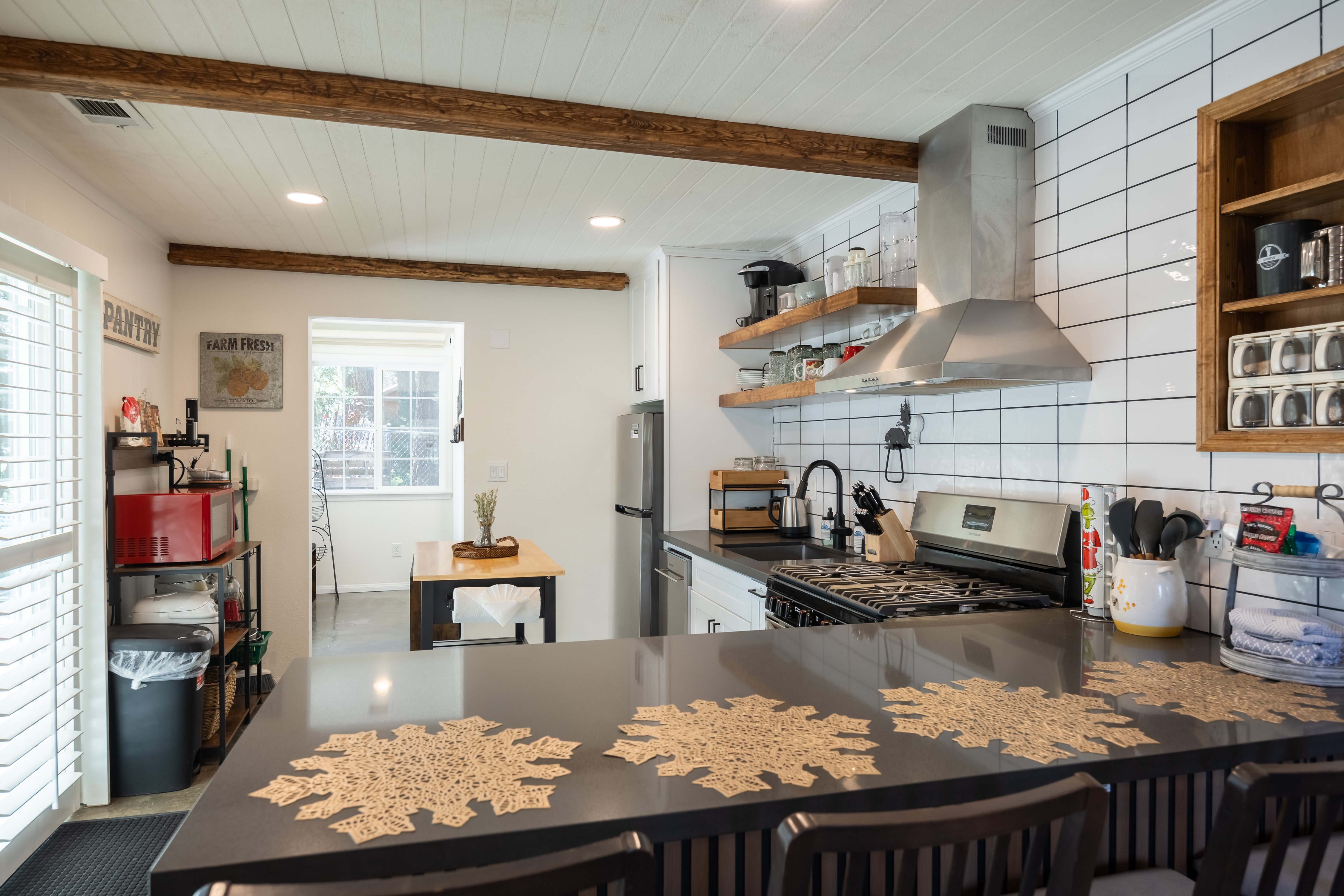 682 Maple Lane Sugarloaf, CA 92386 - Photo 12 of 36