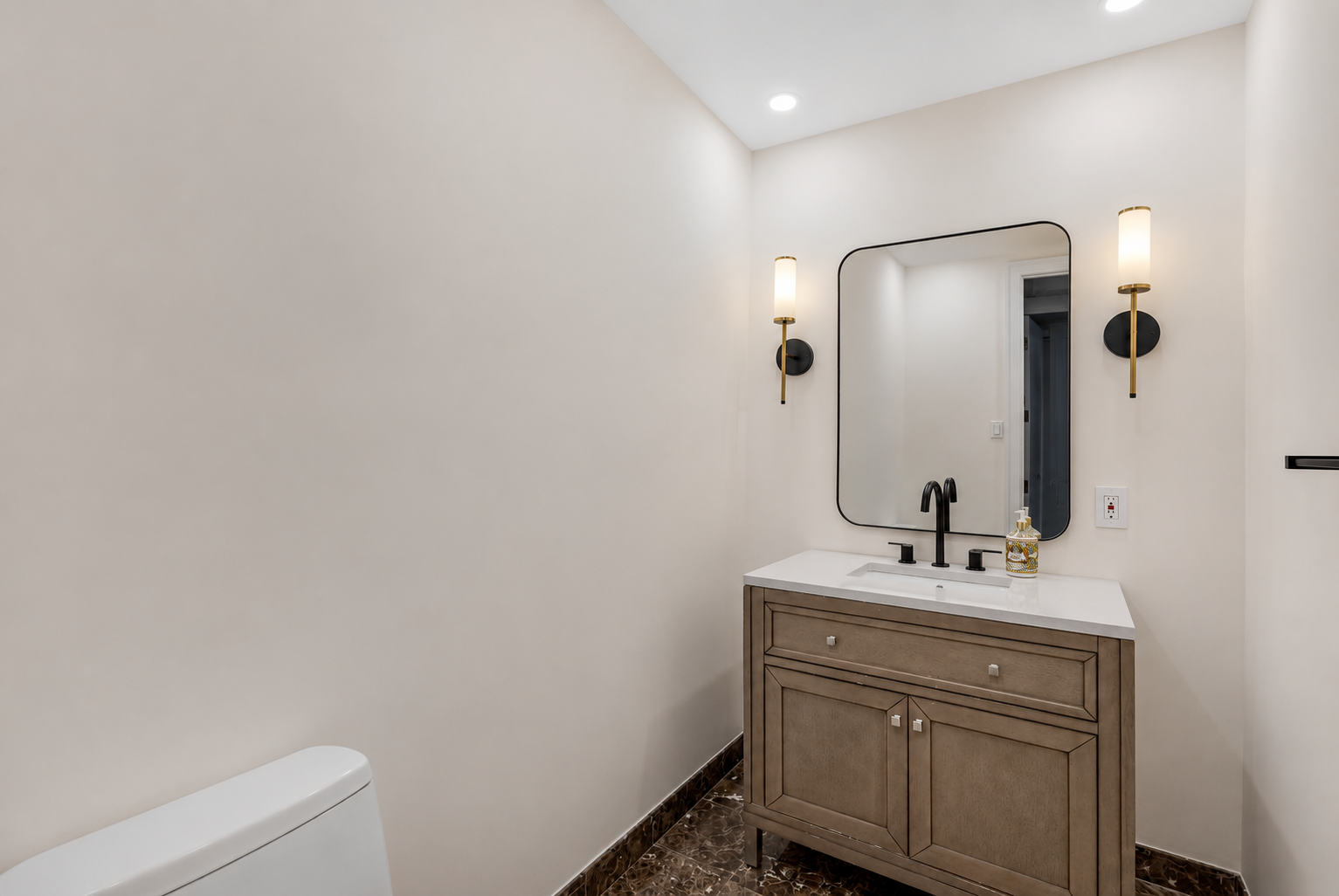 501 East 79th Street, Unit 2EF Manhattan, NY 10075 - Photo 22 of 27 Gallery Image 22
