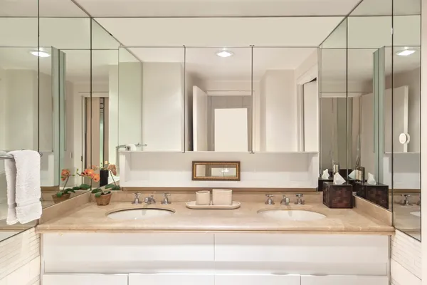 $7,600 | 40 East 61st Street, Unit 9A | Lenox Hill