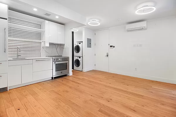 100 2nd Avenue, Unit 4 Manhattan, NY 10003 - Photo 2 of 9
