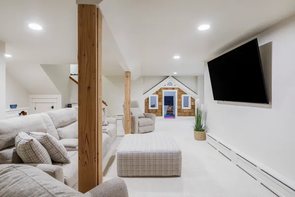 $2,200,000 | 261 Whiskey Jay Hill Road, Evergreen, CO 80439