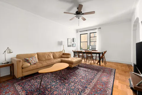 $1,149,000 | 71 Ocean Parkway, Unit 4N | Windsor Terrace